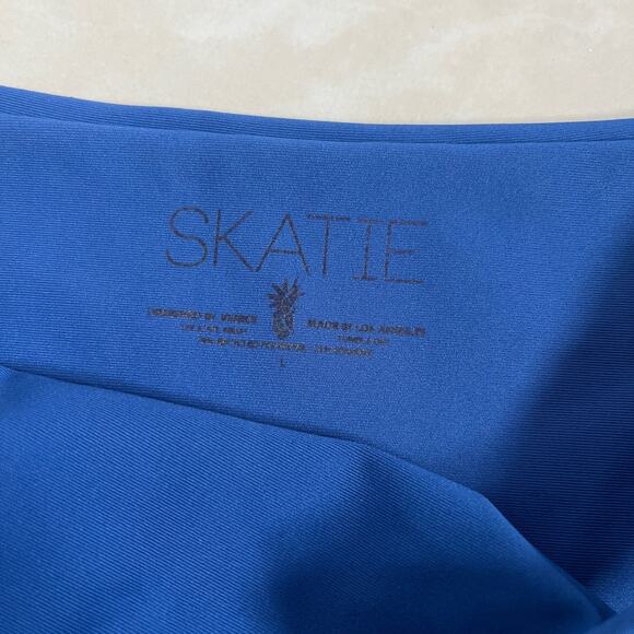 Skatie• ‘Dylan’ Bikini Bottom in NAVY - Picture 8 of 13